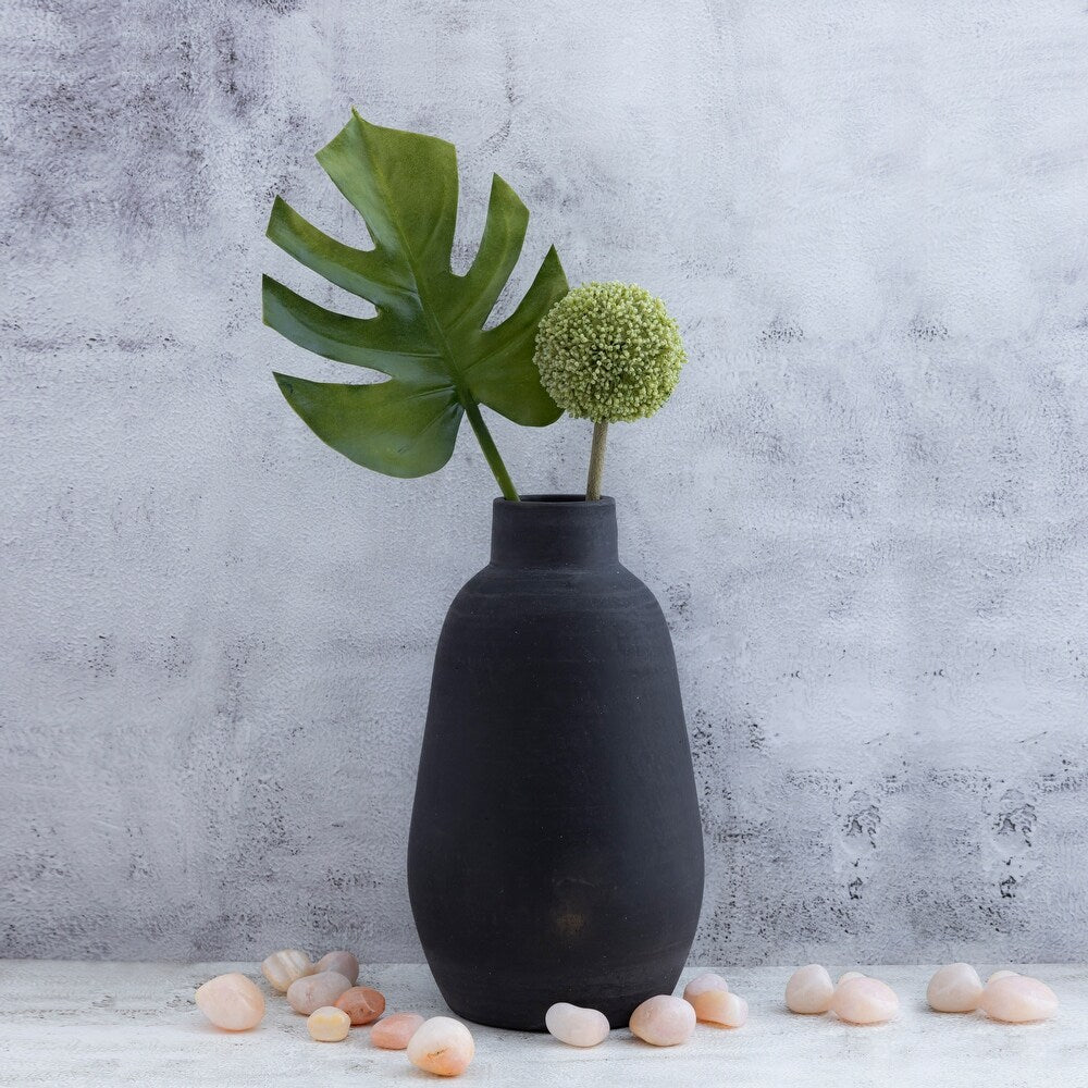 JARRÓN DE TERRACOTA NEGRA BOTELLA