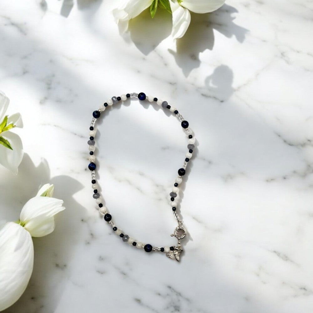 COLLAR NARCISO CORTO AZUL