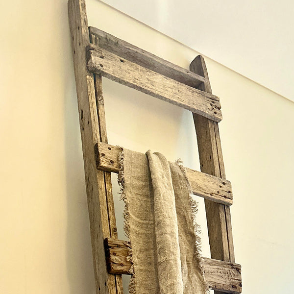 ESCALERA CARPINTERO ANTIGUA