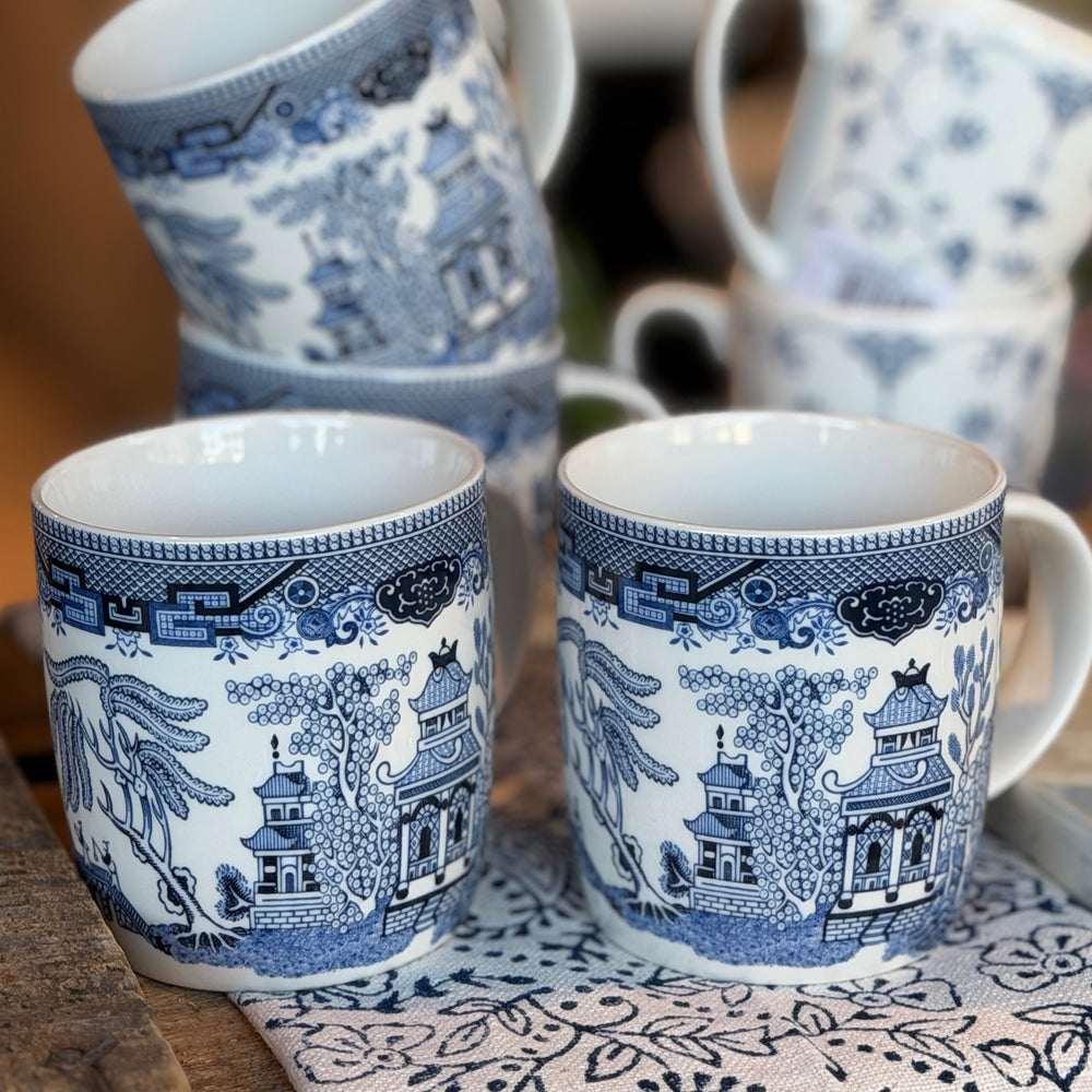 MUG BLUE WILLOW DREAM CHURCHILL 325 ML