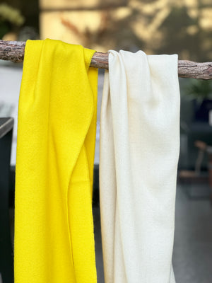 BUFANDA  100% BABY ALPACA COLOR AMARILLA