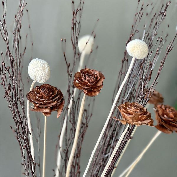 ARREGLO ROSA DE CEDRO Y ABEDUL