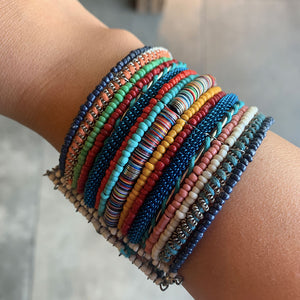 BRAZALETE SEMI-RIGIDO PERLE COLOREE MULTIFONCE