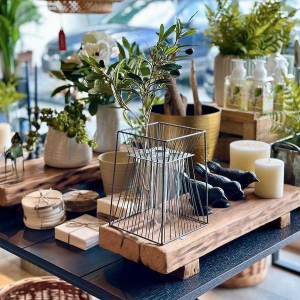 PÁJARO POSADO DE HIERRO