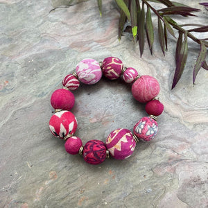 PULSERA TELA GRANDE FUCSIA