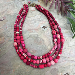 COLLAR TELA TRIPLE SIMPLE FUCSIA